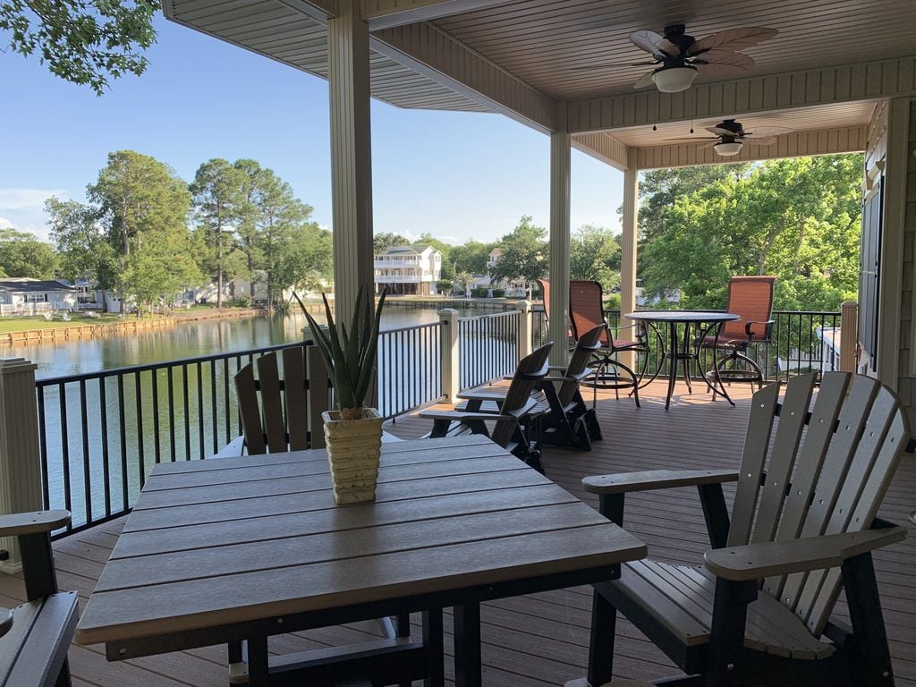 Stunning Lakefront Beach House, 5bd 3ba | Homeowners at Ocean Lakes