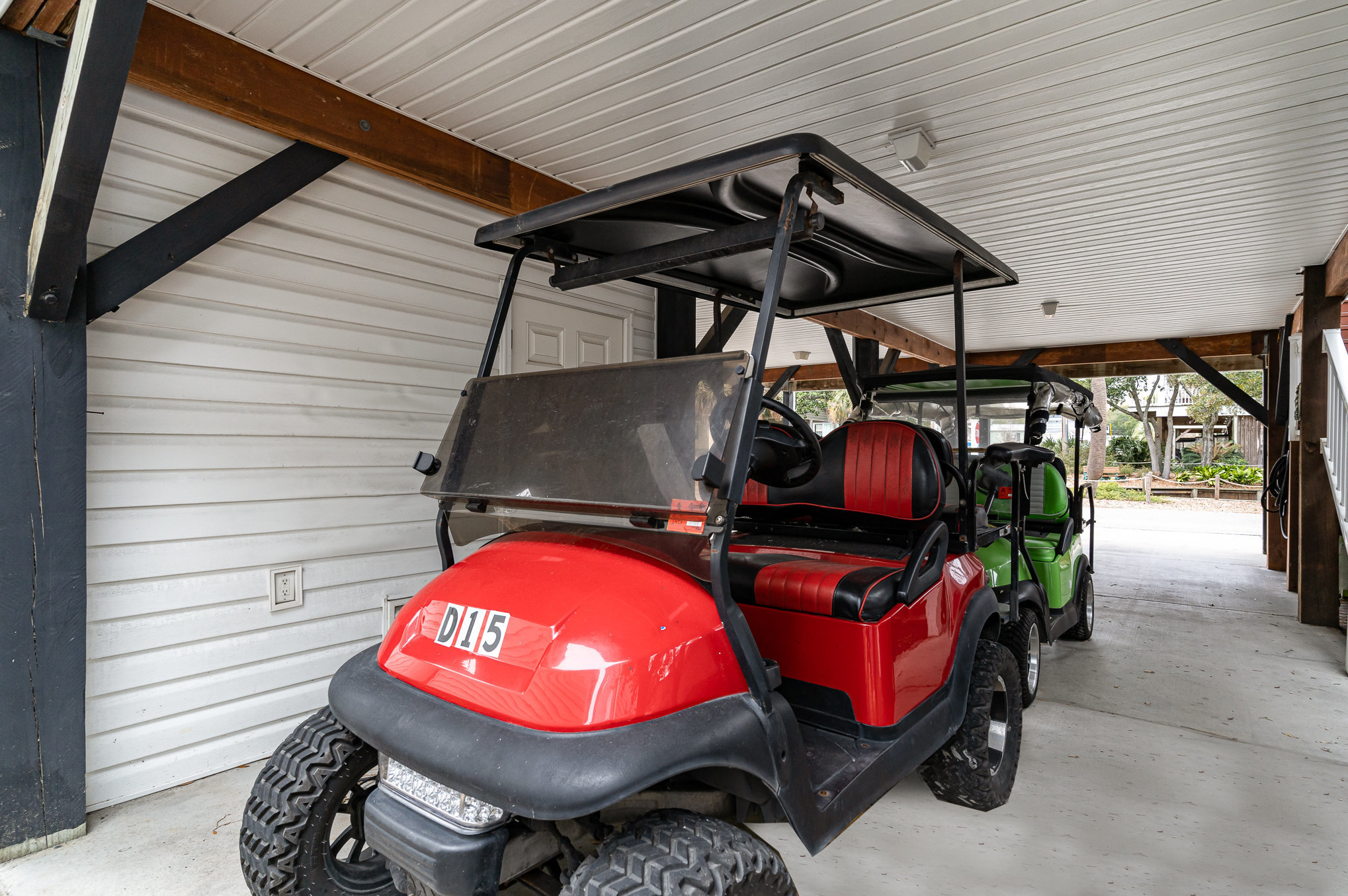 D15 OCEANVIEW 2 GOLF CARTS PRICE INCLUDES LINEN PACKAGE FROM MAY 18